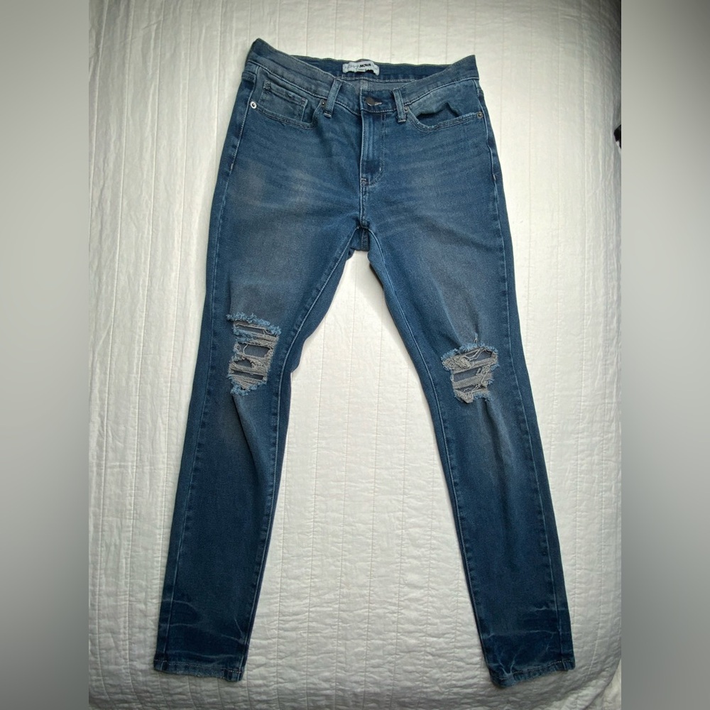 FashionNova Ripped skinny jeans men’s size 30